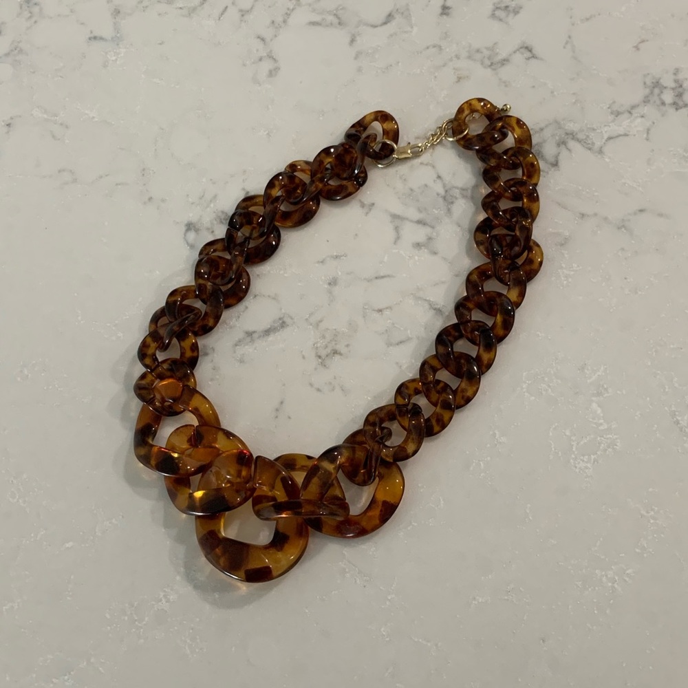 Tortoiseshell Resin Chunky Chain Necklace